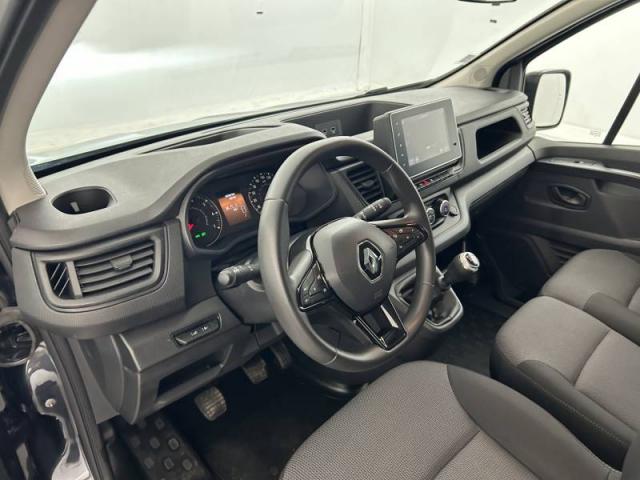 Renault Trafic image 1