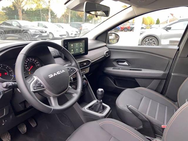 Dacia Sandero image 1