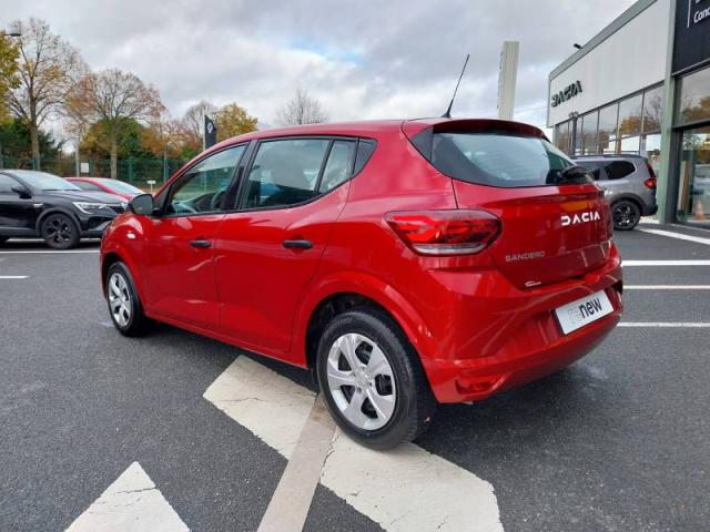 Dacia Sandero image 2