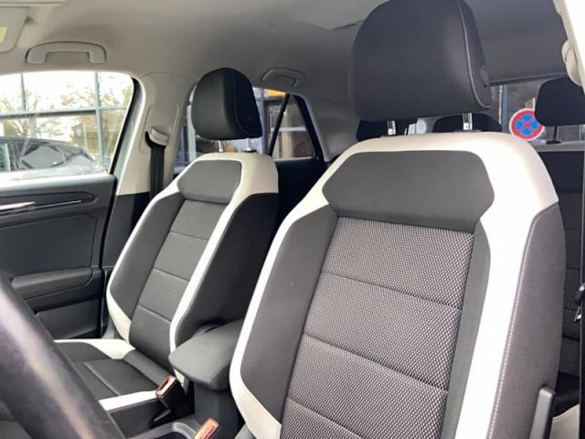 Volkswagen T-Roc image 7