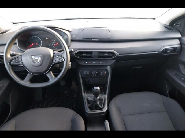 Dacia Sandero image 2