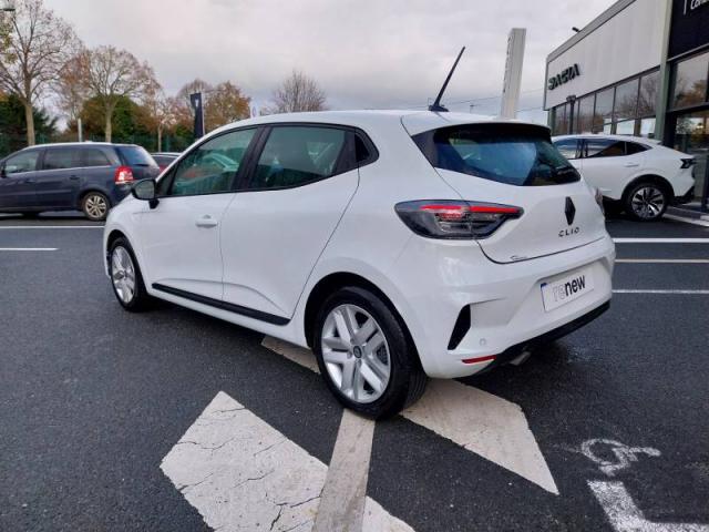 Renault Clio image 8