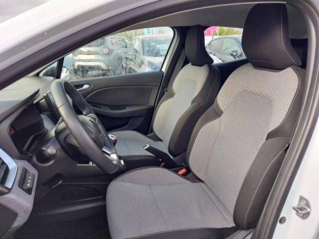 Renault Clio image 2