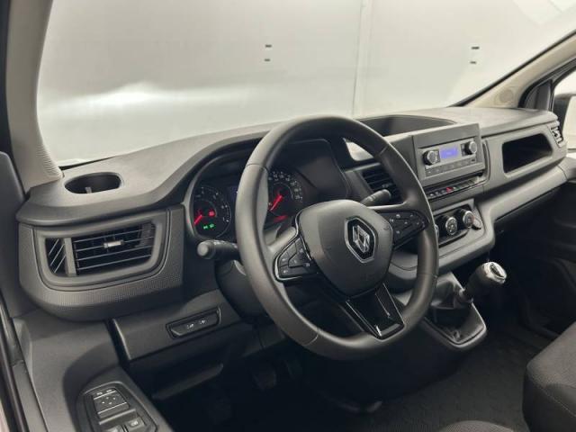 Renault Trafic image 1