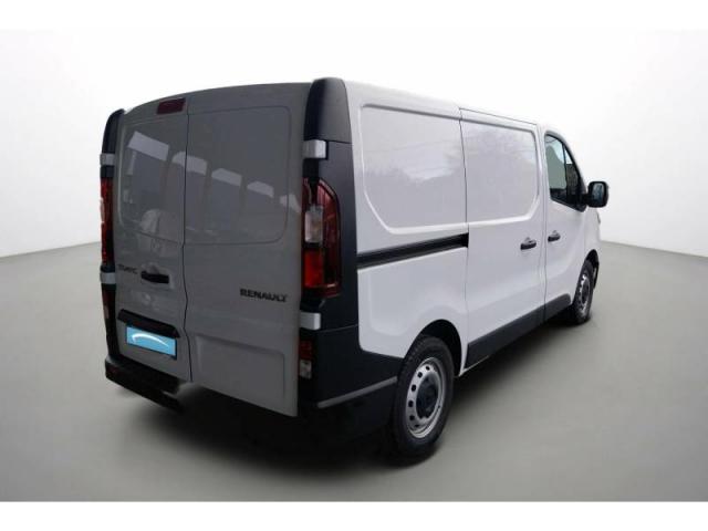 Renault Trafic image 8