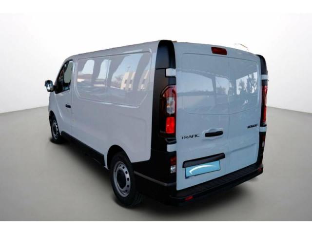 Renault Trafic image 2