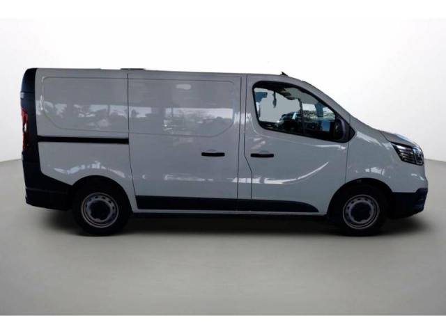 Renault Trafic image 1
