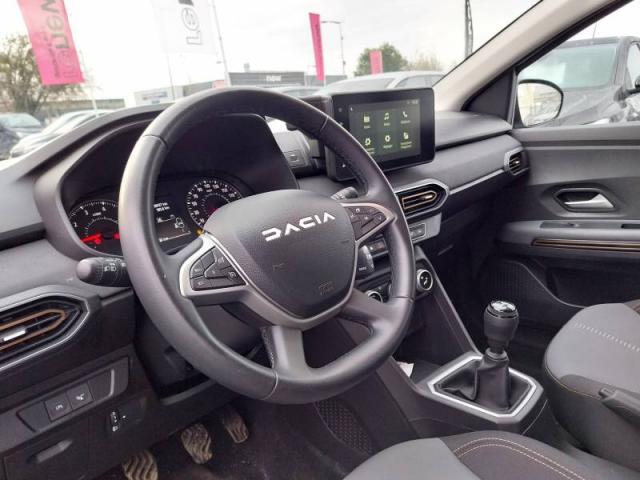 Dacia Jogger image 1