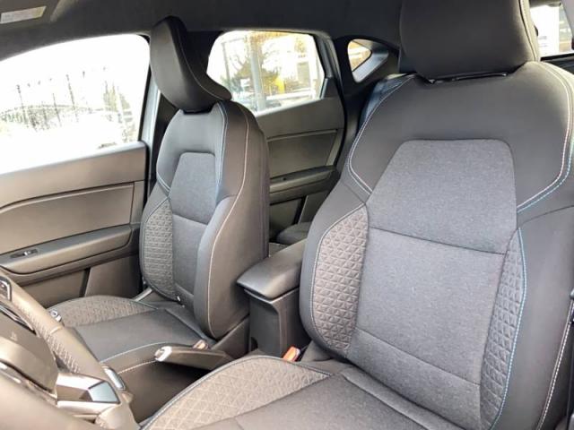 Renault Captur image 2