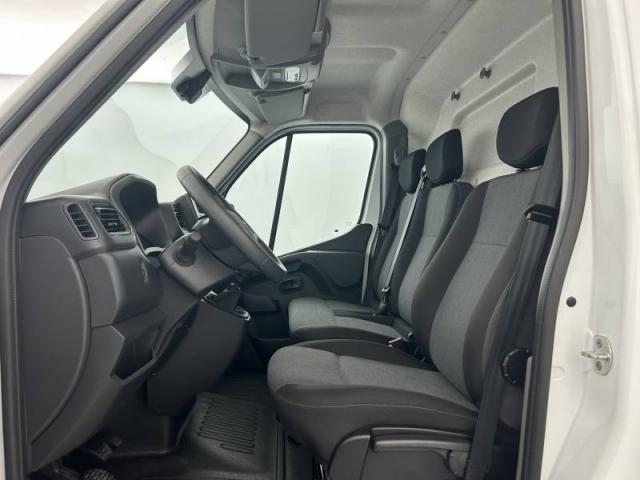 Renault Master image 6