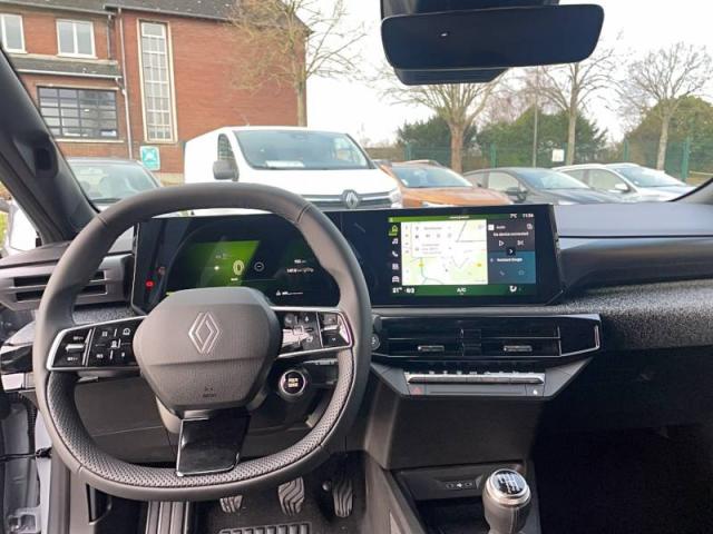 Renault Clio image 9