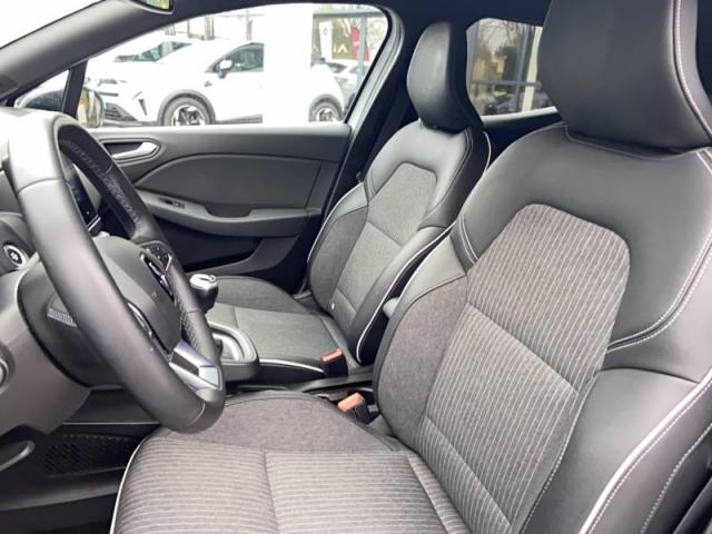 Renault Clio image 9