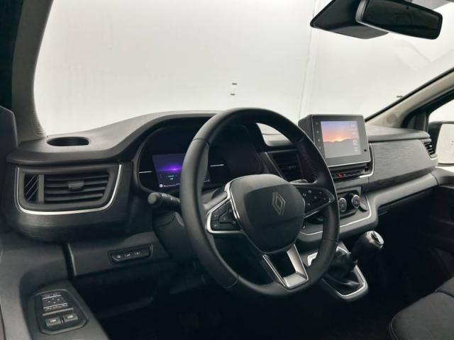 Renault Trafic image 1