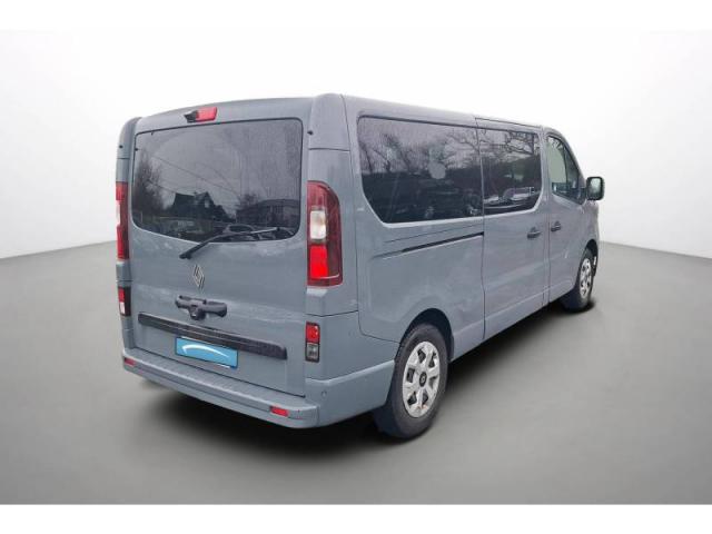 Renault Trafic image 2