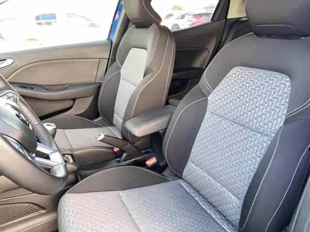 Renault Clio image 9