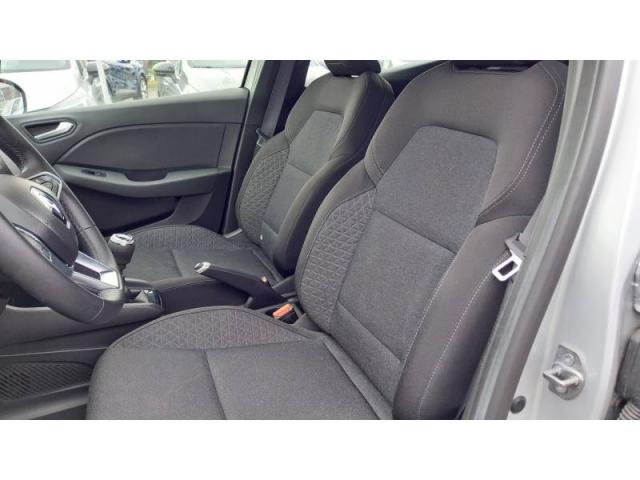 Renault Clio image 9