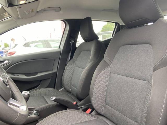 Renault Clio image 9