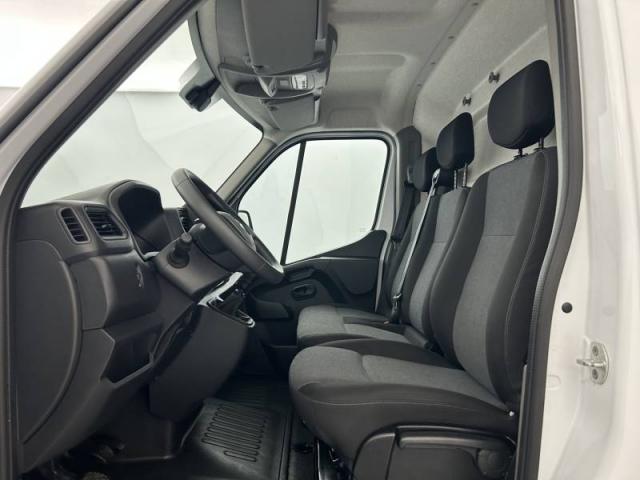 Renault Master image 4