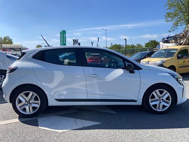 Renault Clio image 2