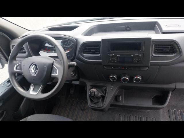 Renault Master image 8