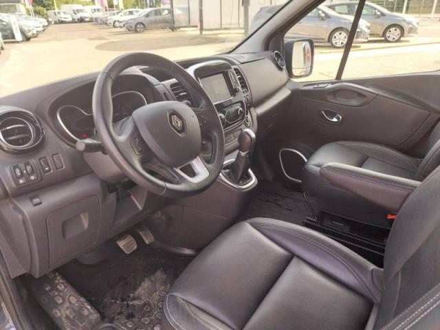Renault Trafic image 2