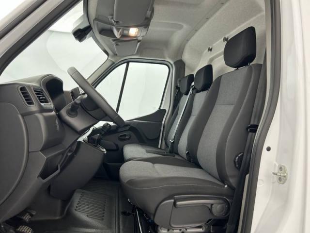 Renault Master image 4