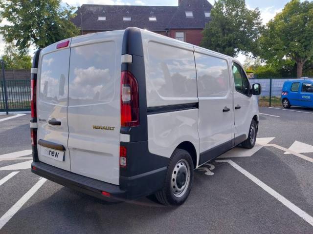 Renault Trafic image 9
