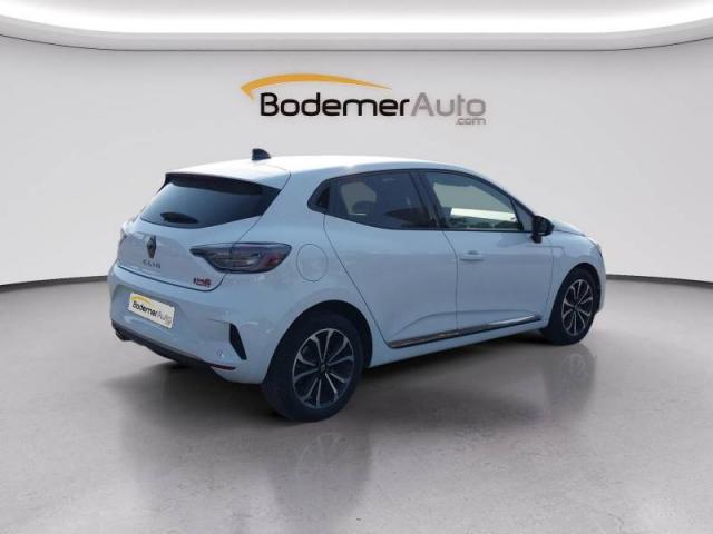 Renault Clio image 2