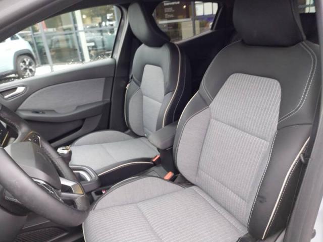 Renault Clio image 6