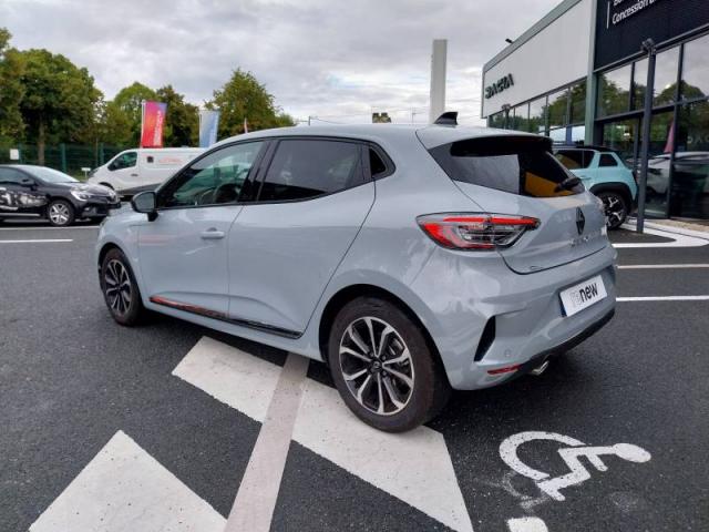 Renault Clio image 9