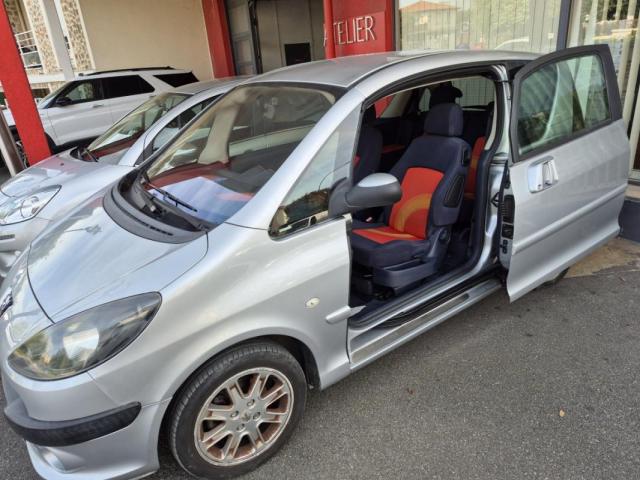Peugeot 1007 image 3