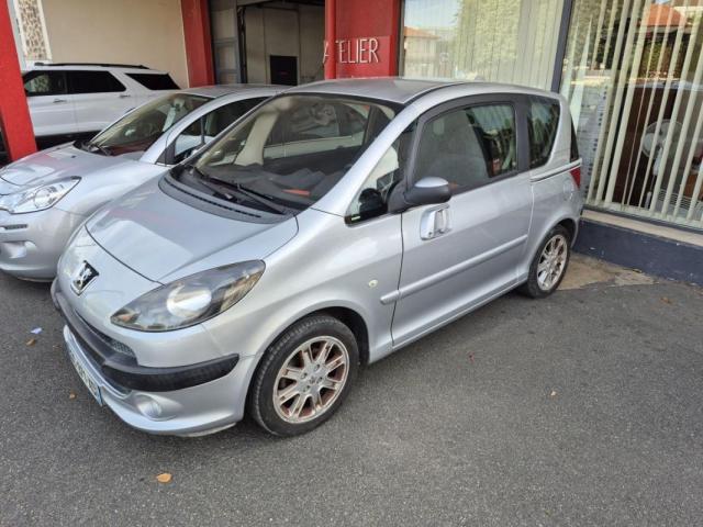 Peugeot 1007 1.6 E 2-Tronic Sporty 3 Portes (mai 2006) (co2 156)