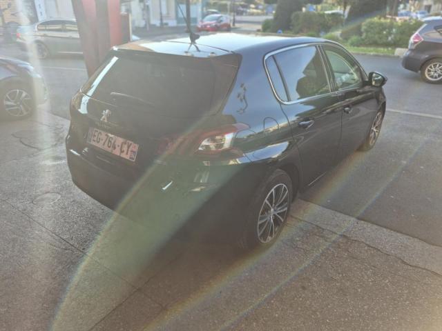 Peugeot 308 image 6
