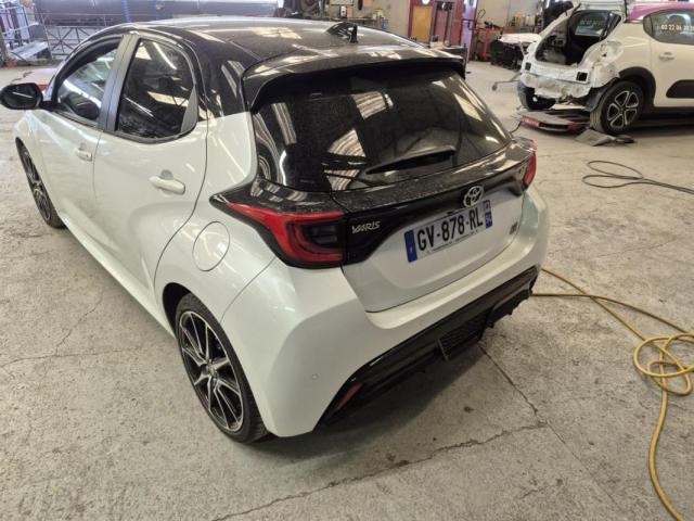 Toyota Yaris image 2