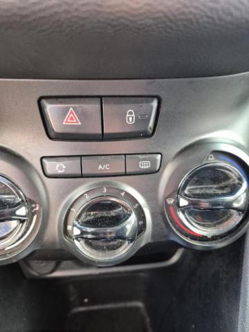 Peugeot 208 image 7
