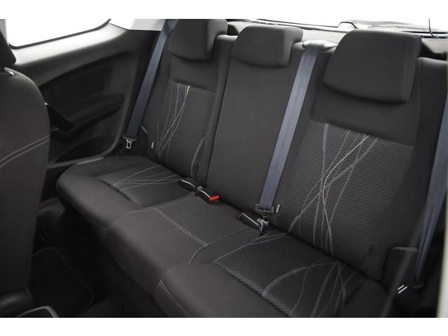 Peugeot 208 image 1