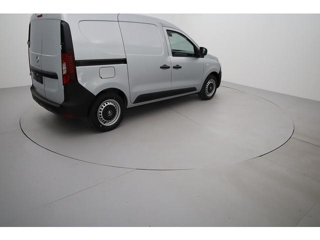 Renault Express Van image 4