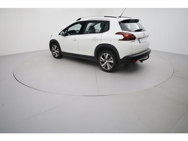 Peugeot 2008 image 8