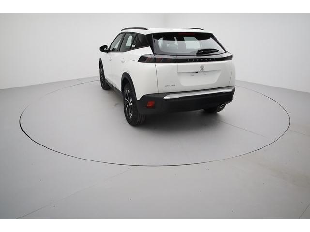 Peugeot 2008 image 2