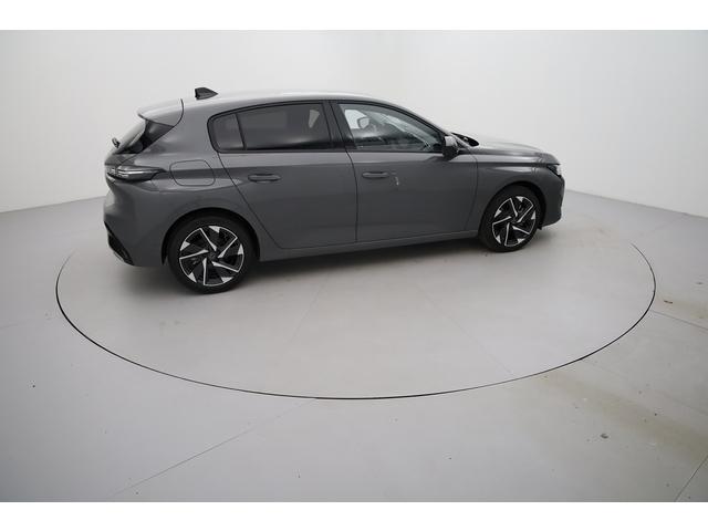 Peugeot 308 image 2