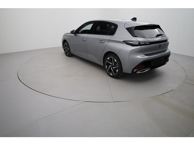 Peugeot 308 image 2