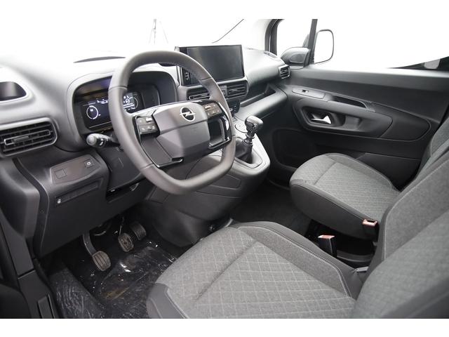 Opel Combo image 8