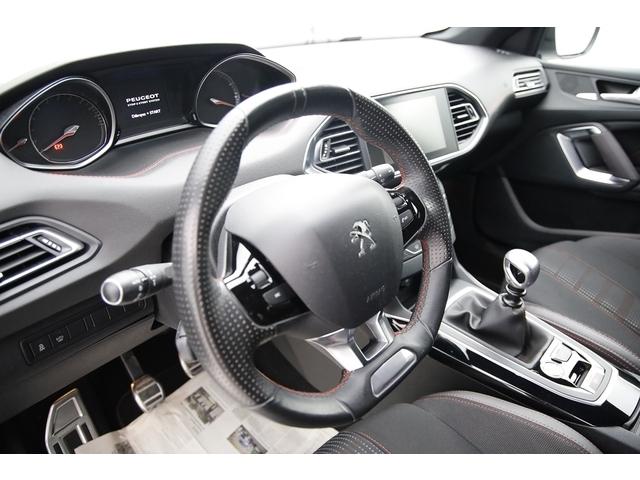 Peugeot 308 image 1