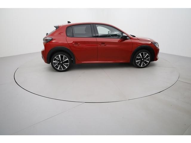 Peugeot 208 image 1