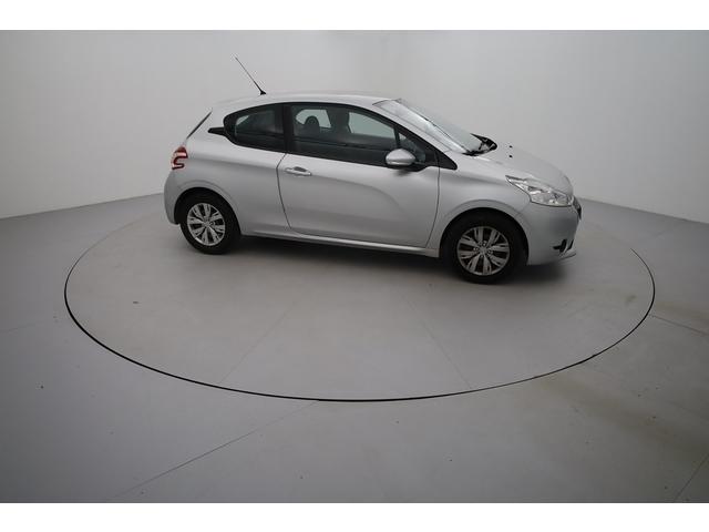Peugeot 208 image 5