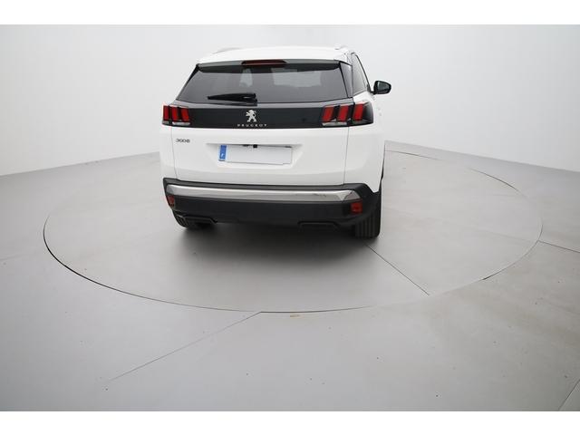 Peugeot 3008 image 2