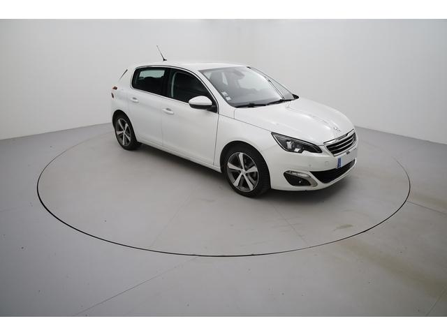 Peugeot 308 image 2