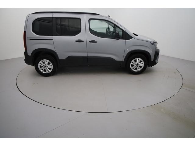 Peugeot Rifter image 9