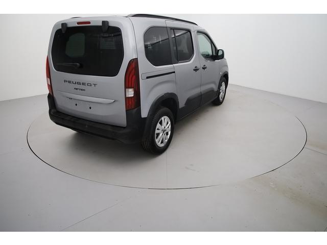 Peugeot Rifter image 8