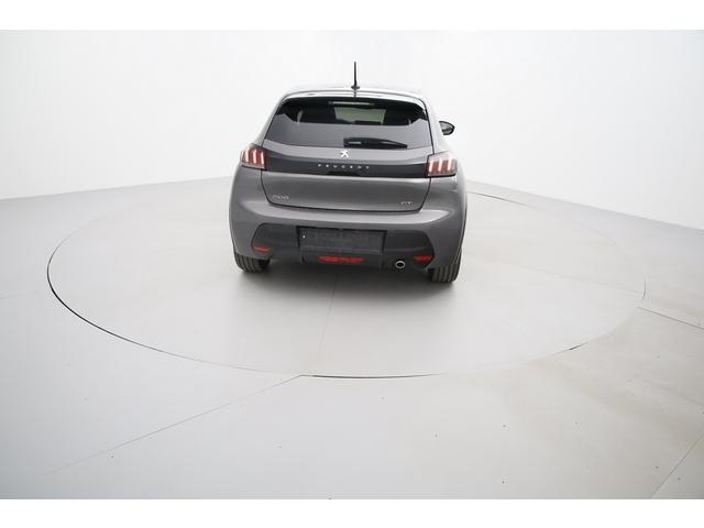 Peugeot 208 image 8